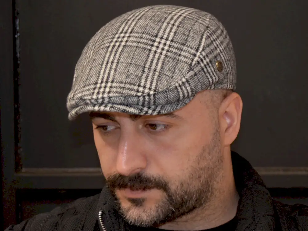 Pozze Kerem Kışlık Ekoseli Spor Kasket GRi