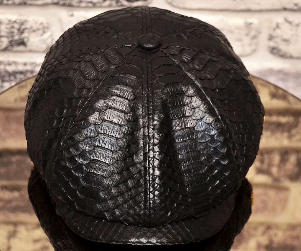 ORİJİNAL YILAN DERİSİ İNGİLİZ KASKET