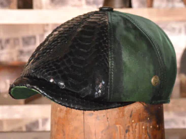 Haki Renk Yılan Derisi Detaylı İngiliz Erkek Kasket Şapka